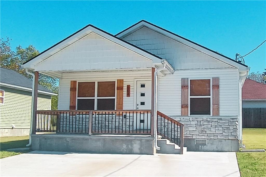 600 North Spring Street Nevada, MO 64772 - Photo 1 of 1