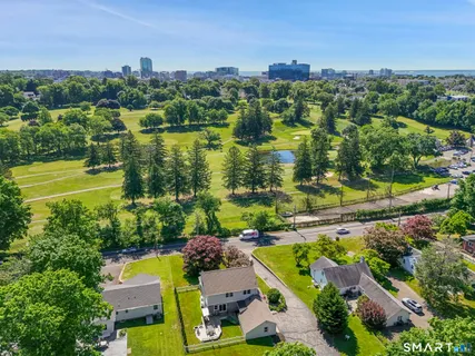 $899,000 | 516 Stillwater Road, Stamford, CT 06902