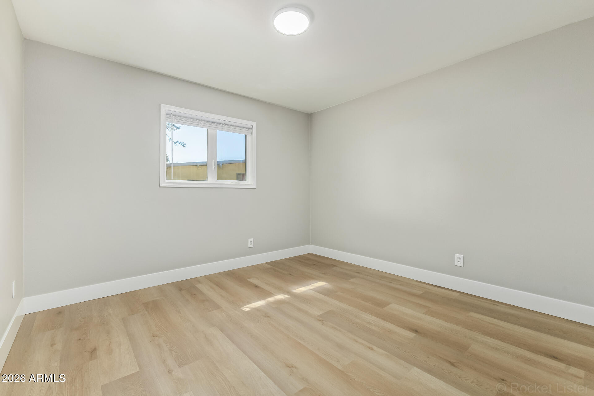 11804 North 37th Way Phoenix, AZ 85028 - Photo 21 of 32 26 - 37th