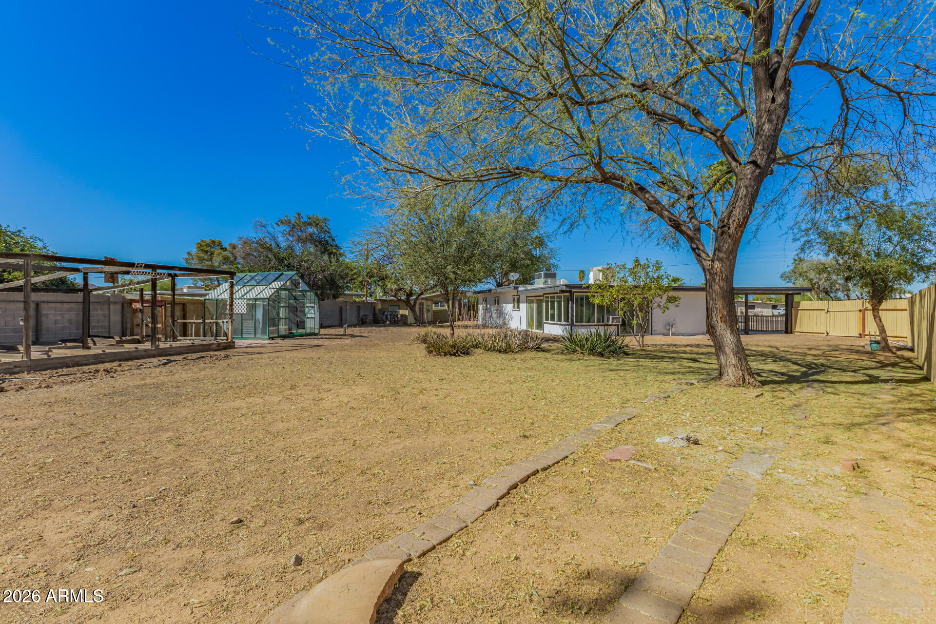 11804 North 37th Way Phoenix, AZ 85028 - Photo 28 of 32 34 - 37th