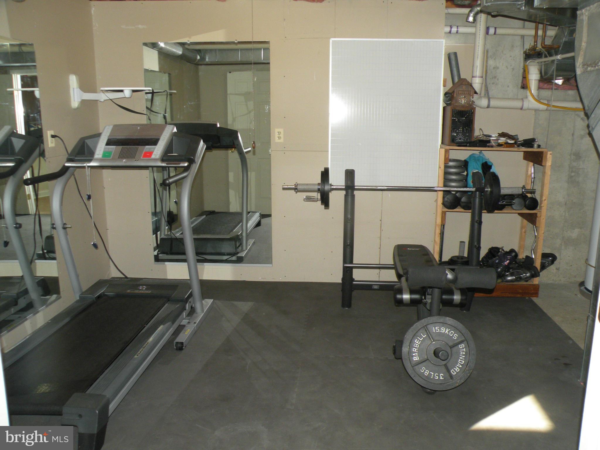 3231 Breckenridge Way Riva, MD 21140 - Photo 27 of 30 a room with gym equipment