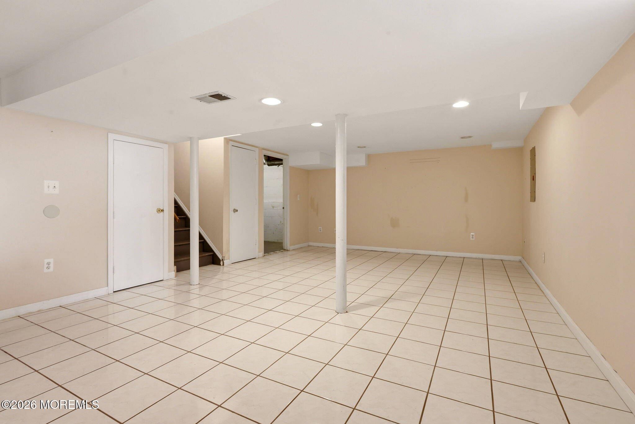 38 Knob Hill Road Morganville, NJ 07751 - Photo 12 of 30 011