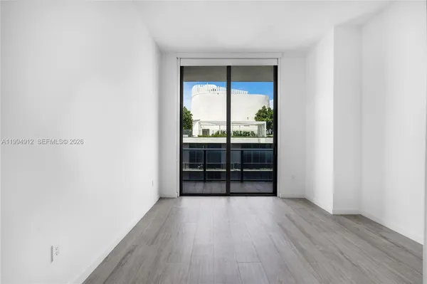 $6,800 | 45 Southwest 9th Street, Unit 4708, Miami, FL 33130