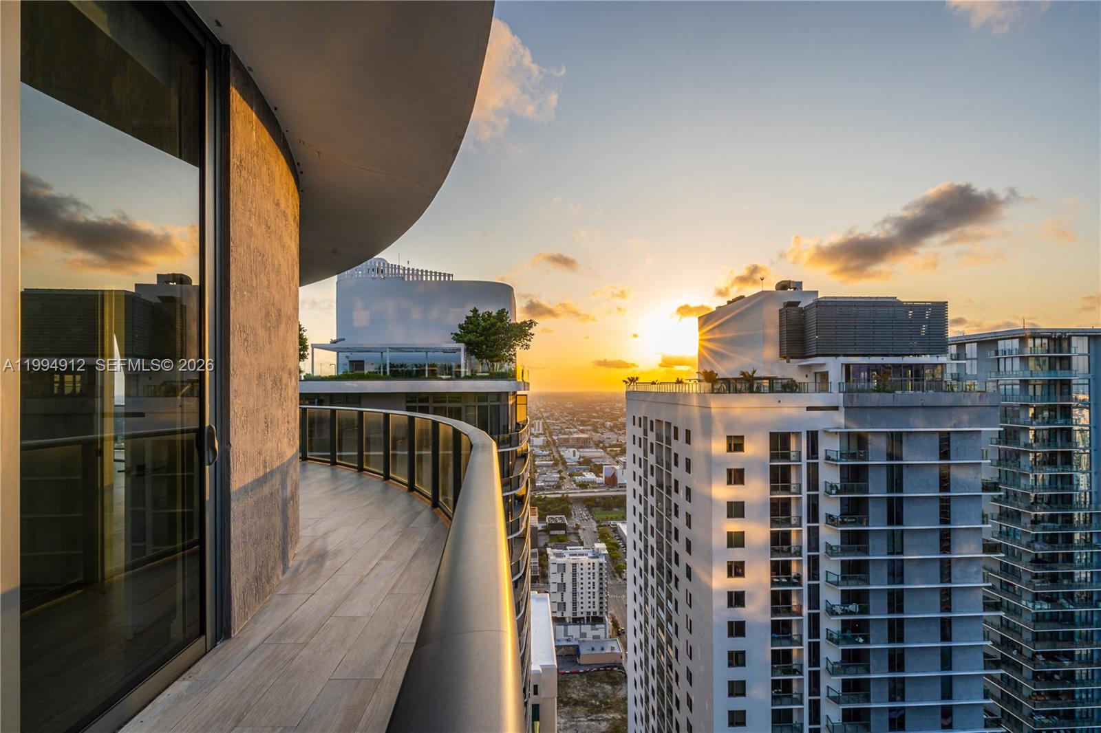 45 Southwest 9th Street, Unit 4708 Miami, FL 33130 - Photo 47 of 51