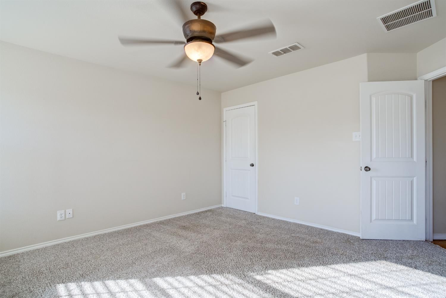 6921 95th Street Lubbock, TX 79424 - Photo 20 of 32 a view of an empty room