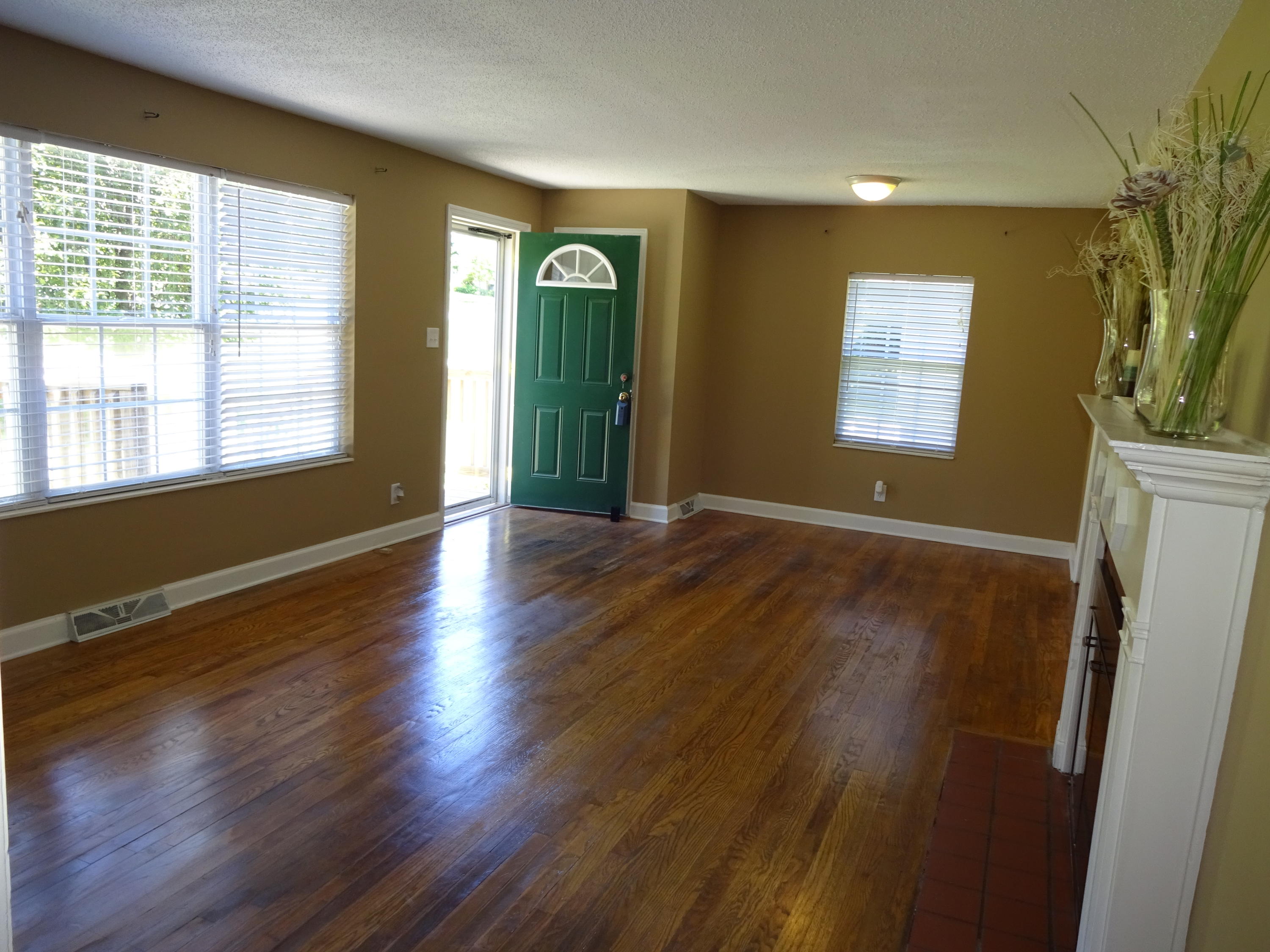 504 Oakcrest Road Knoxville, TN 37912 - Photo 16 of 17 DSC04391