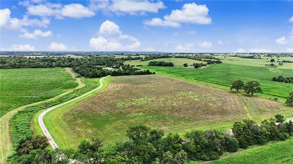 2216 Eisenhower Road Ottawa, KS 66067 - Photo 51 of 54