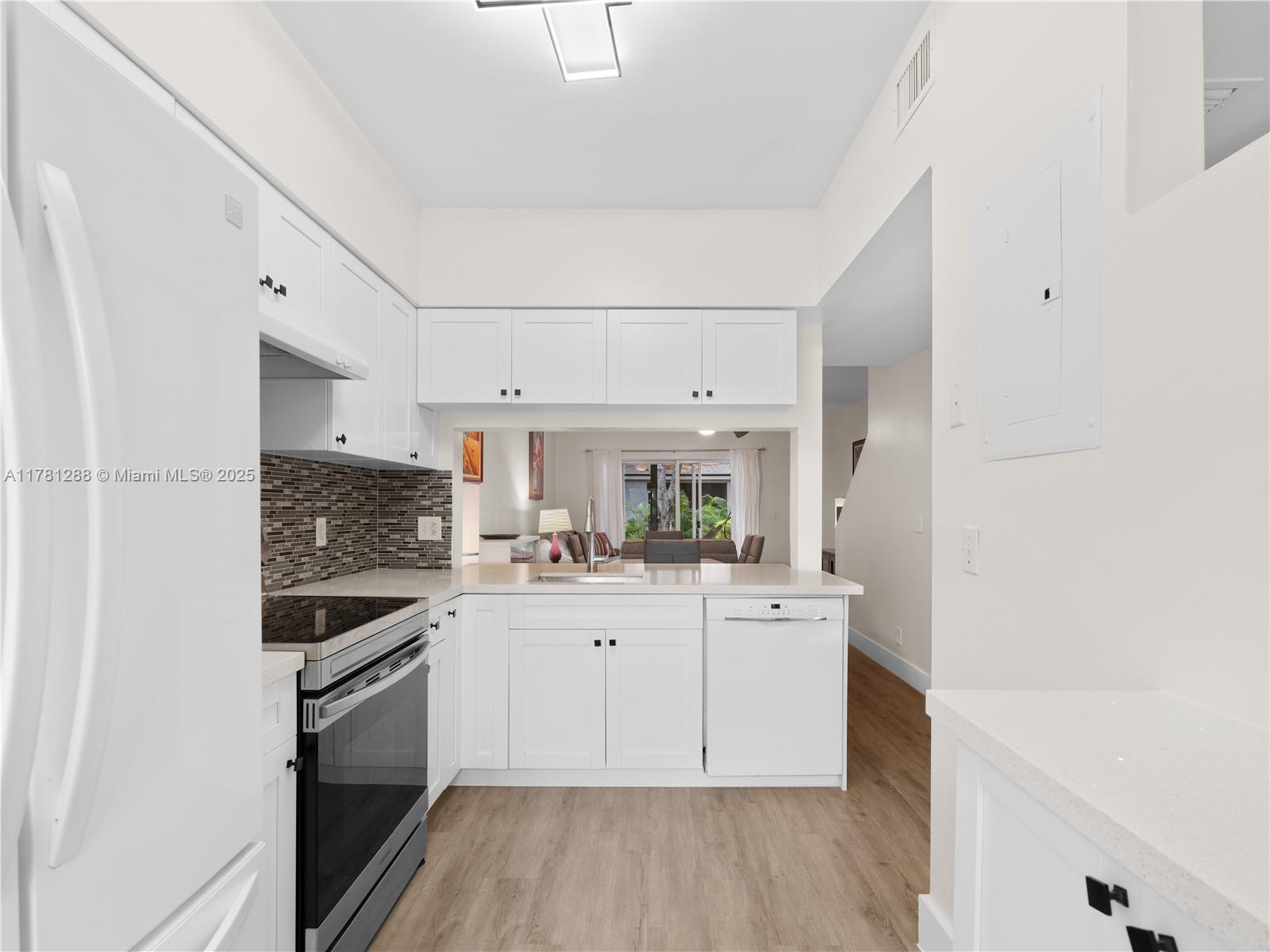 3313 Cabaret Lane Margate, FL 33063 - Photo 12 of 24