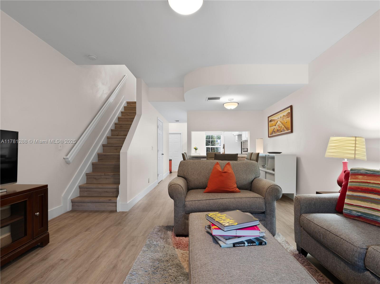 3313 Cabaret Lane Margate, FL 33063 - Photo 4 of 24