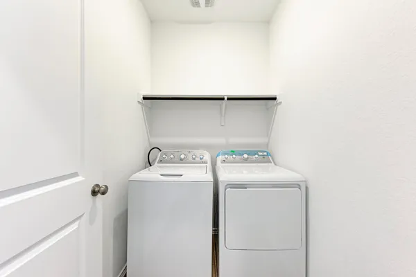 $1,695 | 526 Thunderstorm Avenue, Lockhart, TX 78644