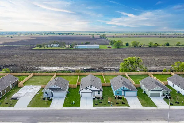 $1,695 | 526 Thunderstorm Avenue, Lockhart, TX 78644