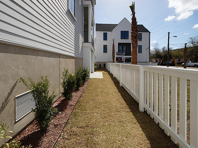 213 Line Street Charleston, SC 29403 - Photo 37 of 83 34