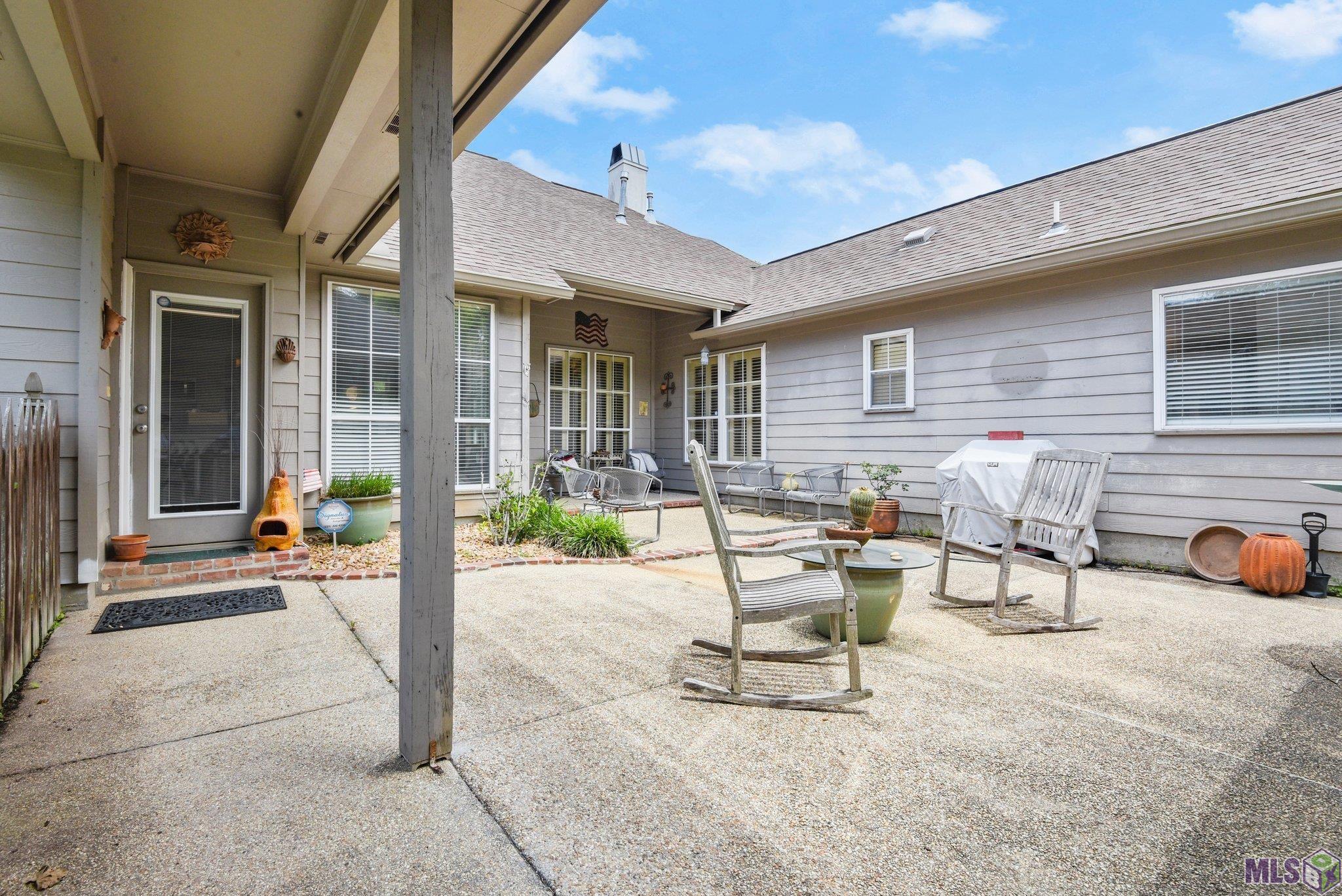10917 Fernbrook Avenue Baton Rouge, LA 70809 - Photo 3 of 20