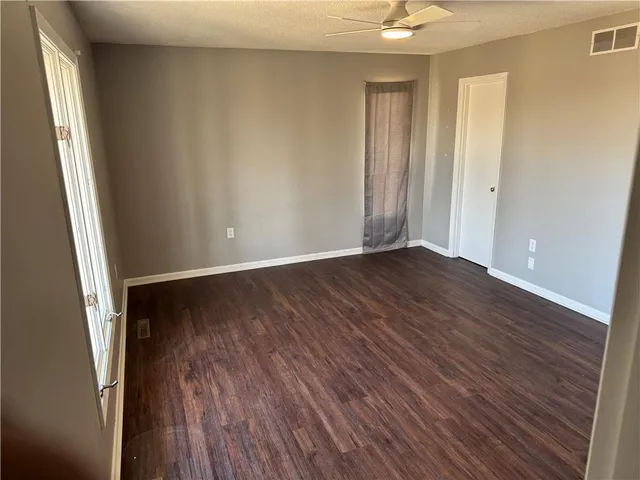 $300,000 | 3998 State Highway 32, El Dorado Springs, MO 64744