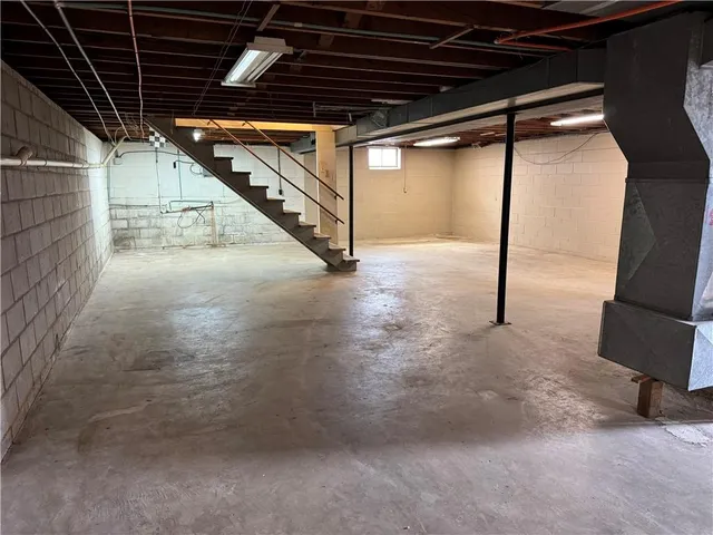 $300,000 | 3998 State Highway 32, El Dorado Springs, MO 64744