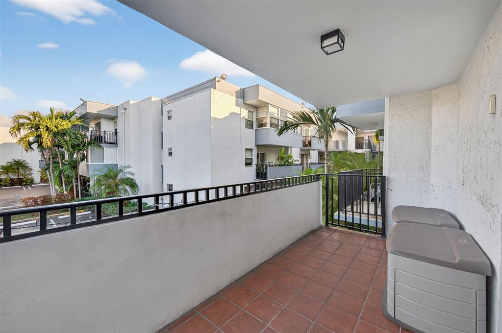 2465 Southwest 18th Avenue, Unit 3206 Miami, FL 33133 - Photo 10 of 21 a view of a balcony
