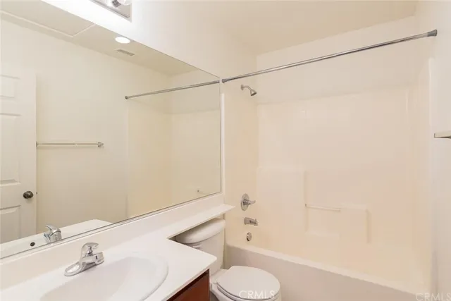 $3,350 | 33546 Cedar Creek Lane, Lake Elsinore, CA 92532