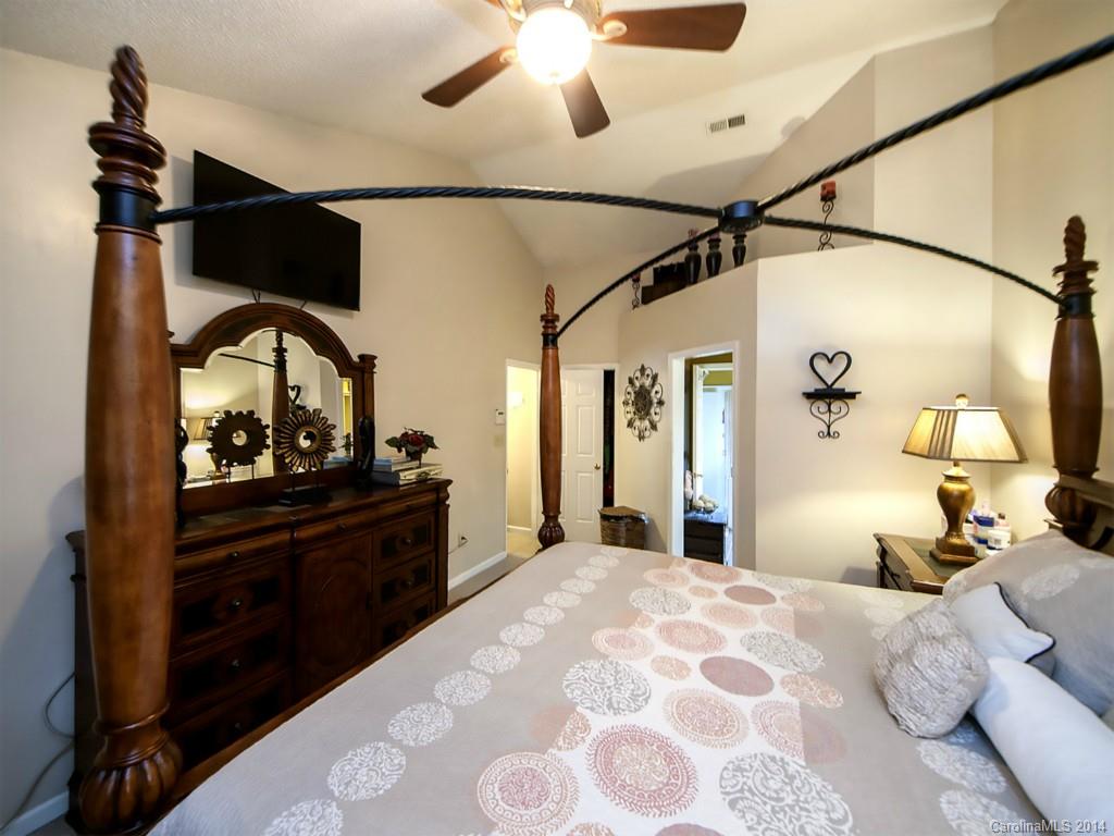 2602 Pimpernel Road Charlotte, NC 28213 - Photo 13 of 23 Gallery Image 13