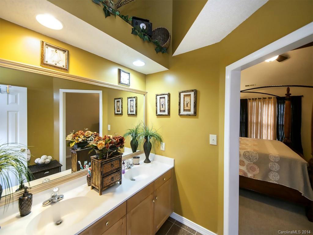 2602 Pimpernel Road Charlotte, NC 28213 - Photo 16 of 23 Gallery Image 16