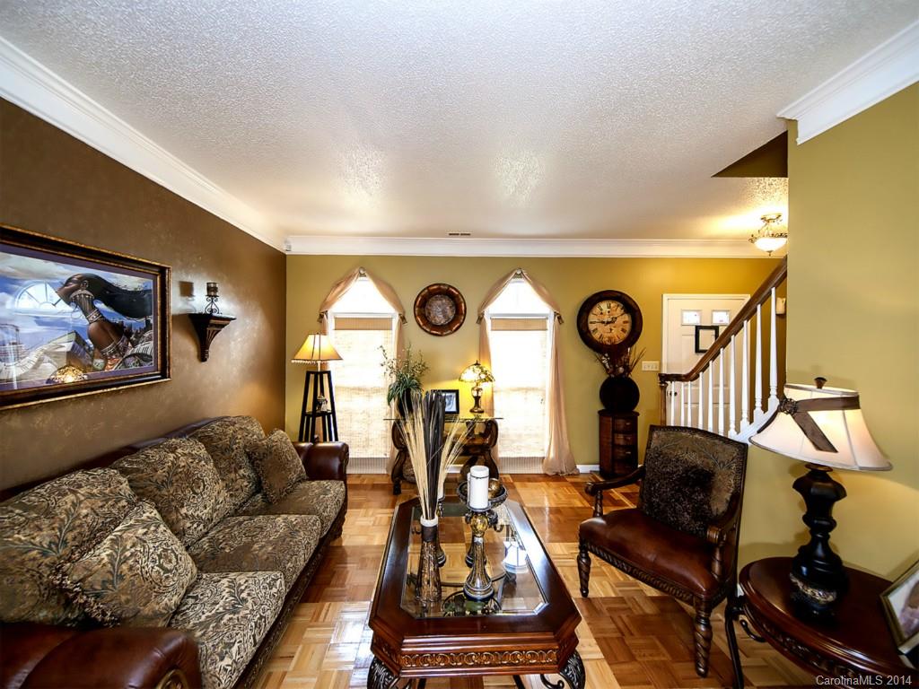 2602 Pimpernel Road Charlotte, NC 28213 - Photo 4 of 23 Gallery Image 4