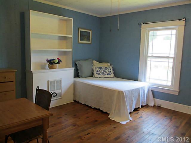 633 Concord Road Davidson, NC 28036 - Photo 9 of 16 Gallery Image 9