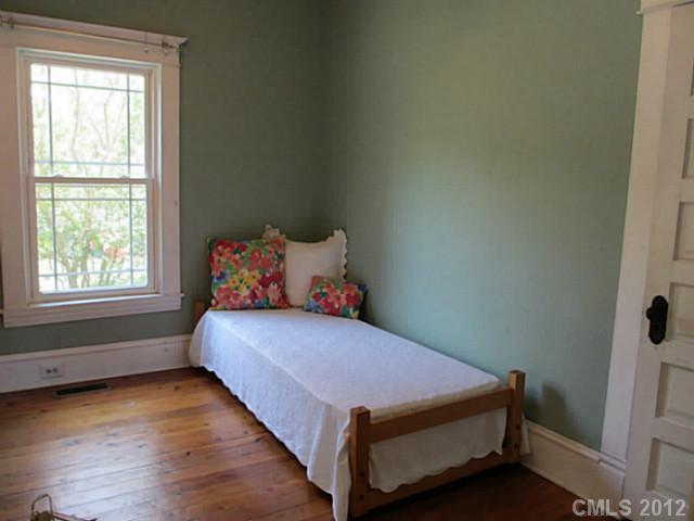 633 Concord Road Davidson, NC 28036 - Photo 10 of 16 Gallery Image 10