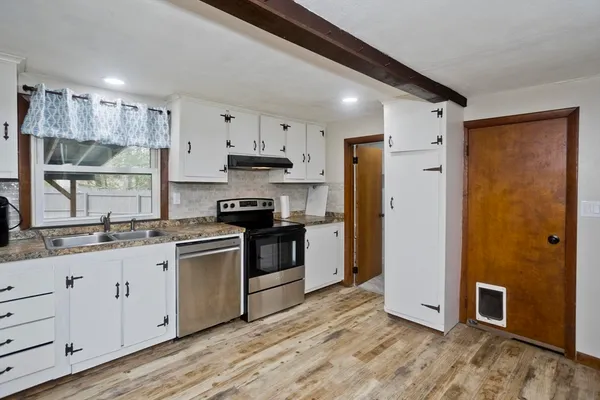 $329,900 | 85 City View Boulevard, Westfield, MA 01085