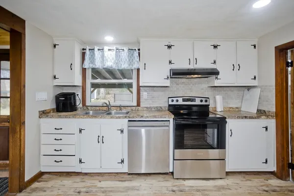 $329,900 | 85 City View Boulevard, Westfield, MA 01085