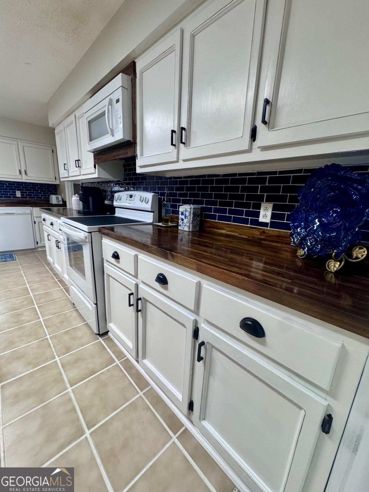 83 Edward Kirkland Road Hazlehurst, GA 31539 - Photo 4 of 34