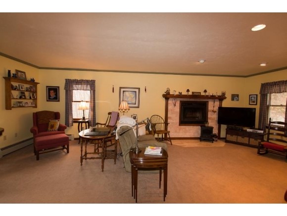 39 Ridgeview Lane New Boston, NH 03070 - Photo 13 of 34