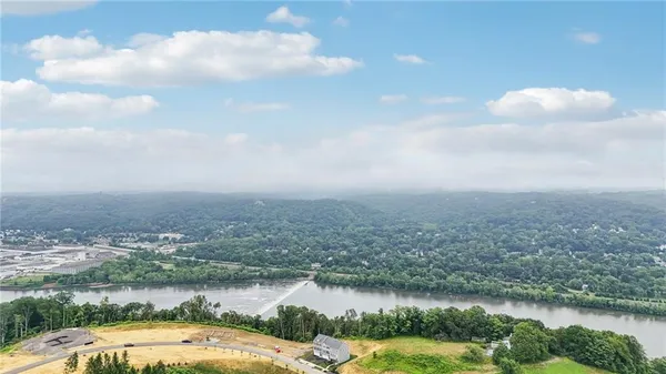 $374,990 | 156 River Rdg Drive, Moon Township, PA 15108