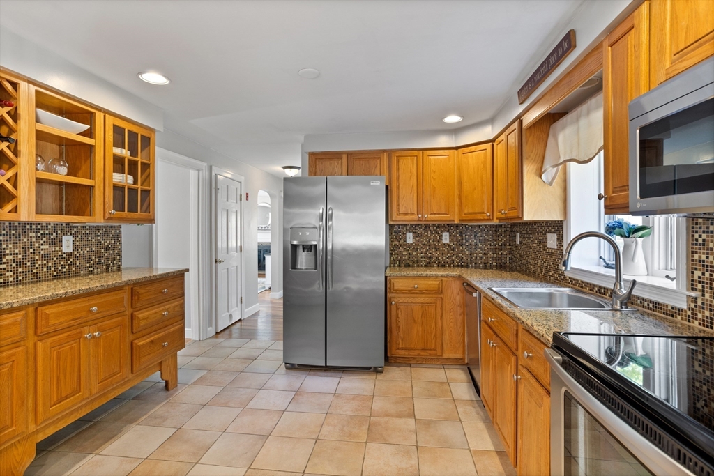 4 Powers Road Littleton, MA 01460 - Photo 12 of 42 Gallery Image 12