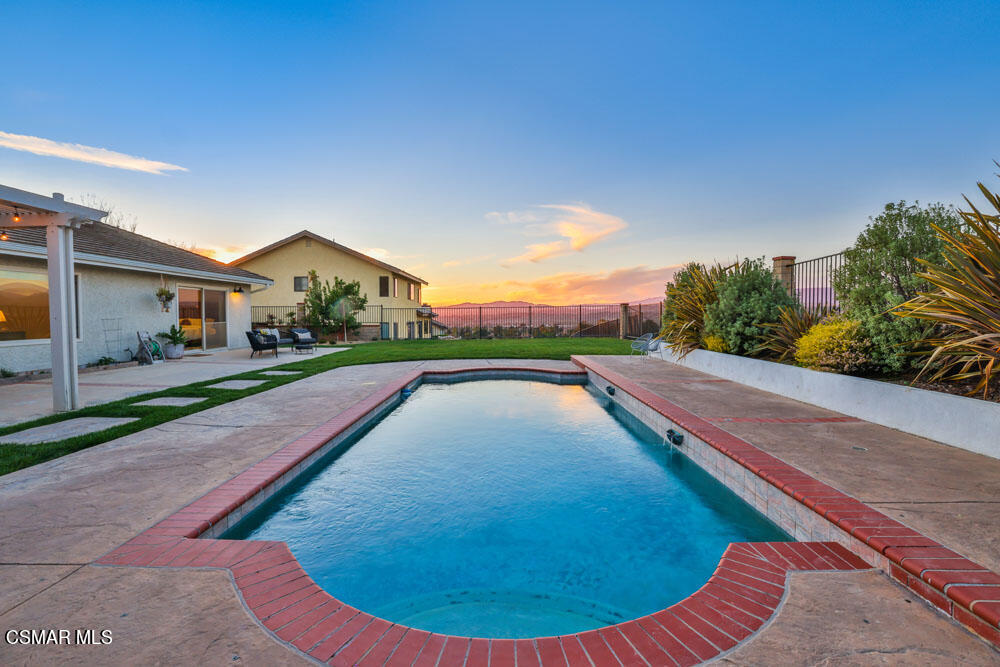 13777 Gunsmoke Road Moorpark, CA 93021 - Photo 33 of 42 a view of a house with swimming pool