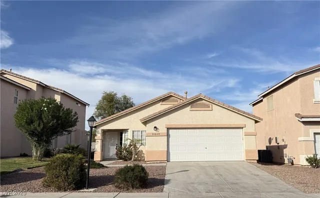 $2,100 | 8840 Spinning Wheel Avenue, Las Vegas, NV 89143