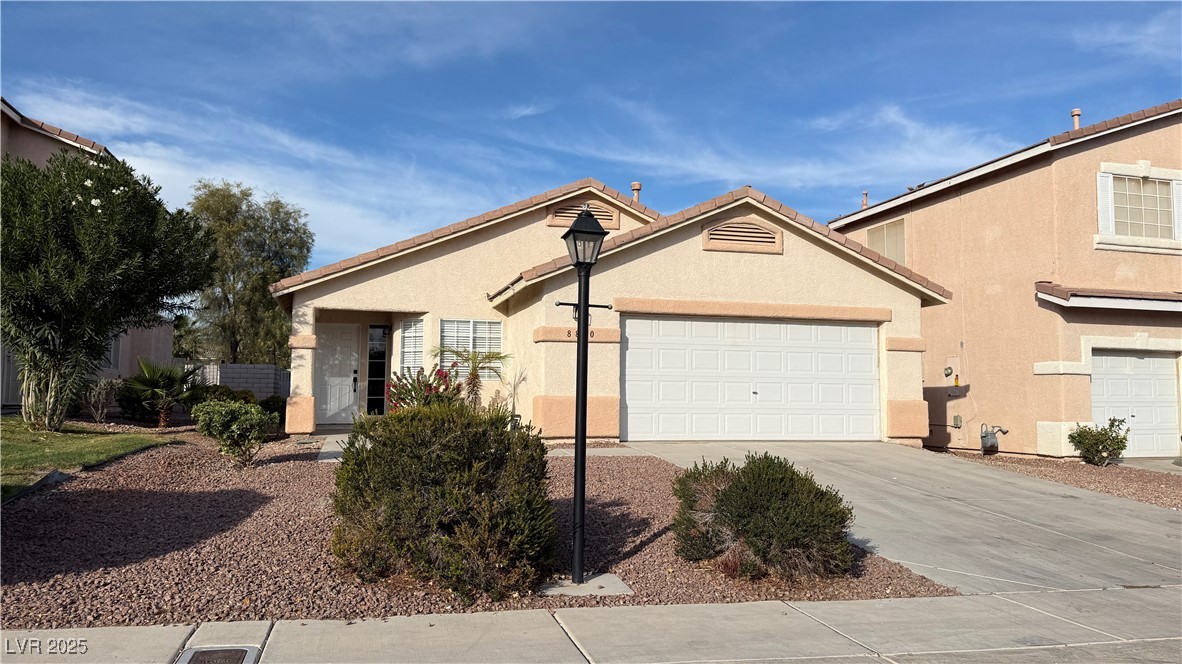 8840 Spinning Wheel Avenue Las Vegas, NV 89143 - Photo 3 of 24