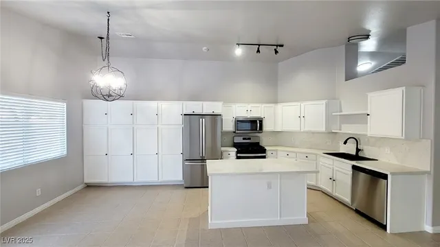 $2,100 | 8840 Spinning Wheel Avenue, Las Vegas, NV 89143