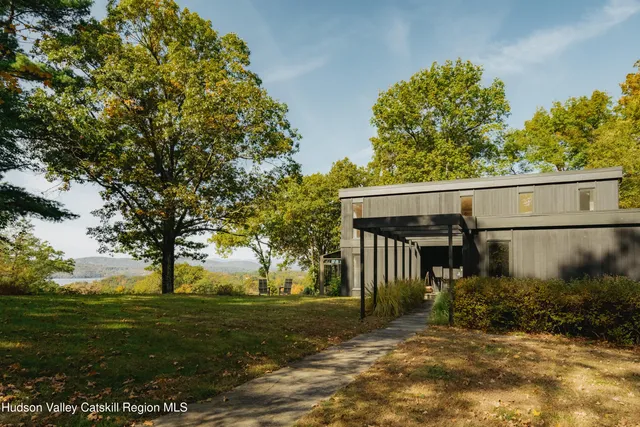 $2,750,000 | 110 Old Albany Post Road, Rhinebeck, NY 12572