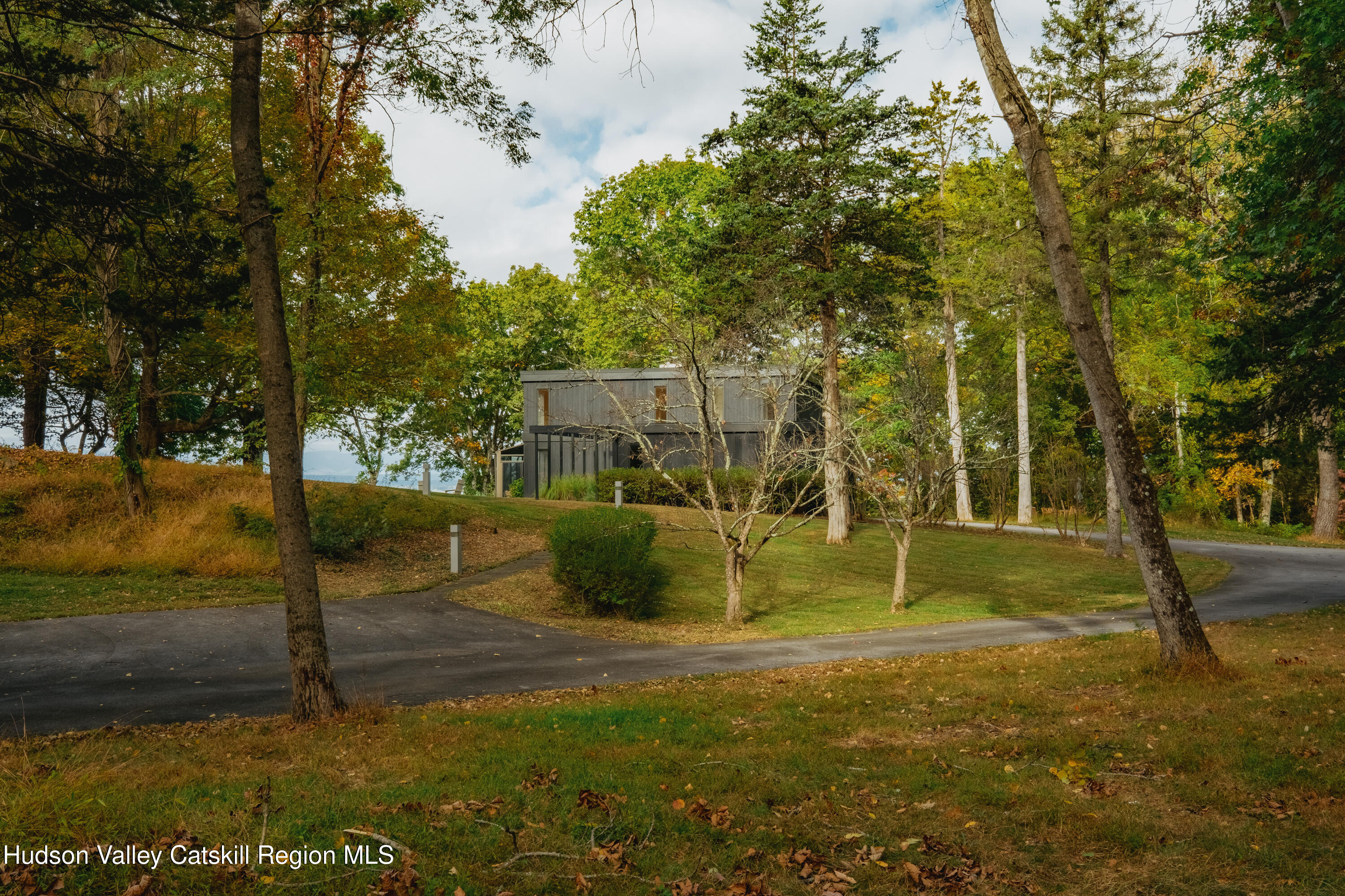110 Old Albany Post Road Rhinebeck, NY 12572 - Photo 35 of 46 a view of a park