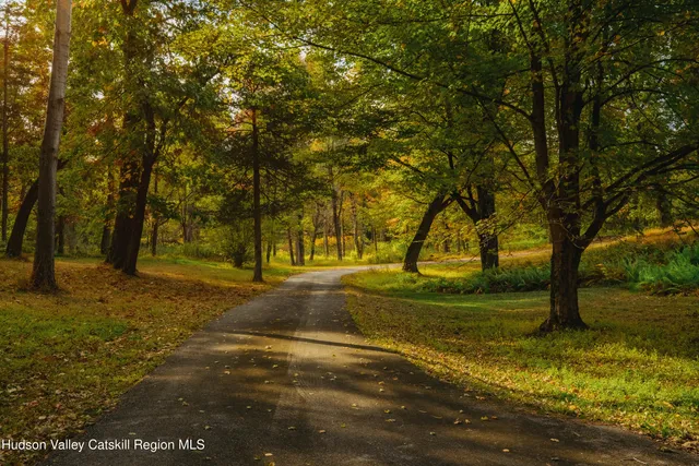 $2,750,000 | 110 Old Albany Post Road, Rhinebeck, NY 12572