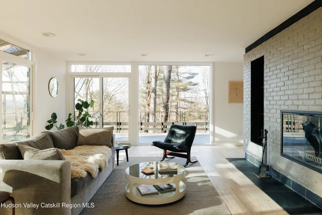 $2,750,000 | 110 Old Albany Post Road, Rhinebeck, NY 12572