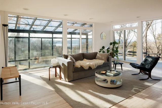 $2,750,000 | 110 Old Albany Post Road, Rhinebeck, NY 12572