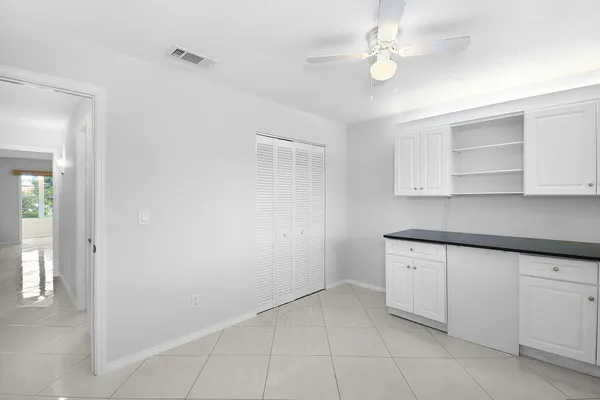 $159,990 | 2600 Southeast Ocean Boulevard, Unit S15, Stuart, FL 34996