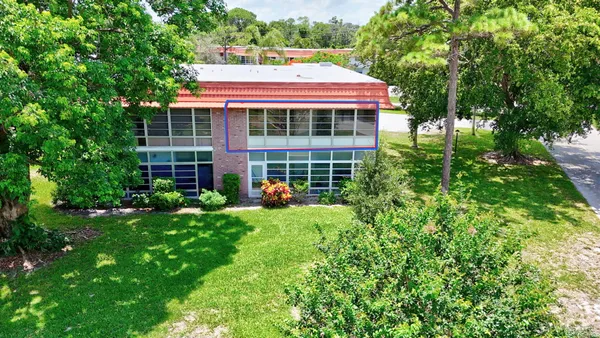 $159,990 | 2600 Southeast Ocean Boulevard, Unit S15, Stuart, FL 34996