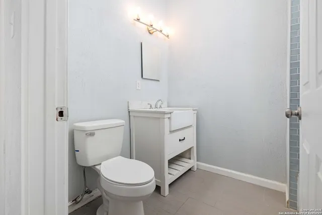 $1,200 | 109 Blue Bonnet Street, Unit 1, San Antonio, TX 78202