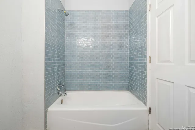 $1,200 | 109 Blue Bonnet Street, Unit 1, San Antonio, TX 78202