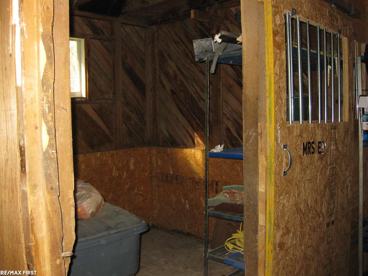 4945 Clarkston Road Clarkston, MI 48348 - Photo 29 of 30 31268276-29.JPG