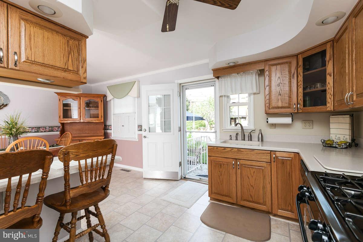 8415 Kings Ridge Road Baltimore, MD 21234 - Photo 8 of 30 Kitchen
