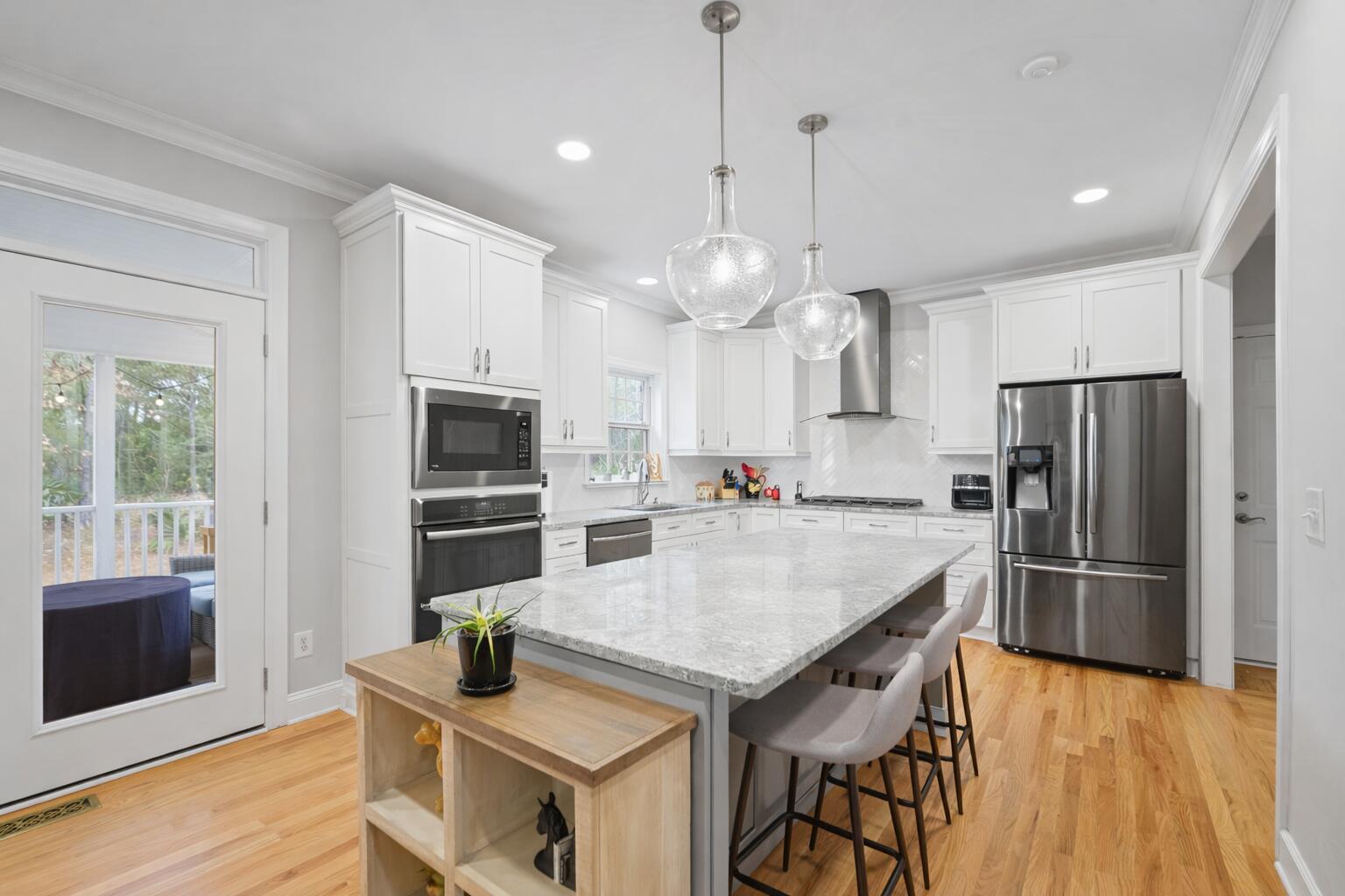2816 Waterpointe Circle Mount Pleasant, SC 29466 - Photo 13 of 52 kitchen