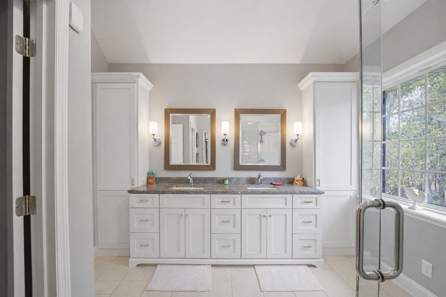 2816 Waterpointe Circle Mount Pleasant, SC 29466 - Photo 26 of 52 primary bathroom