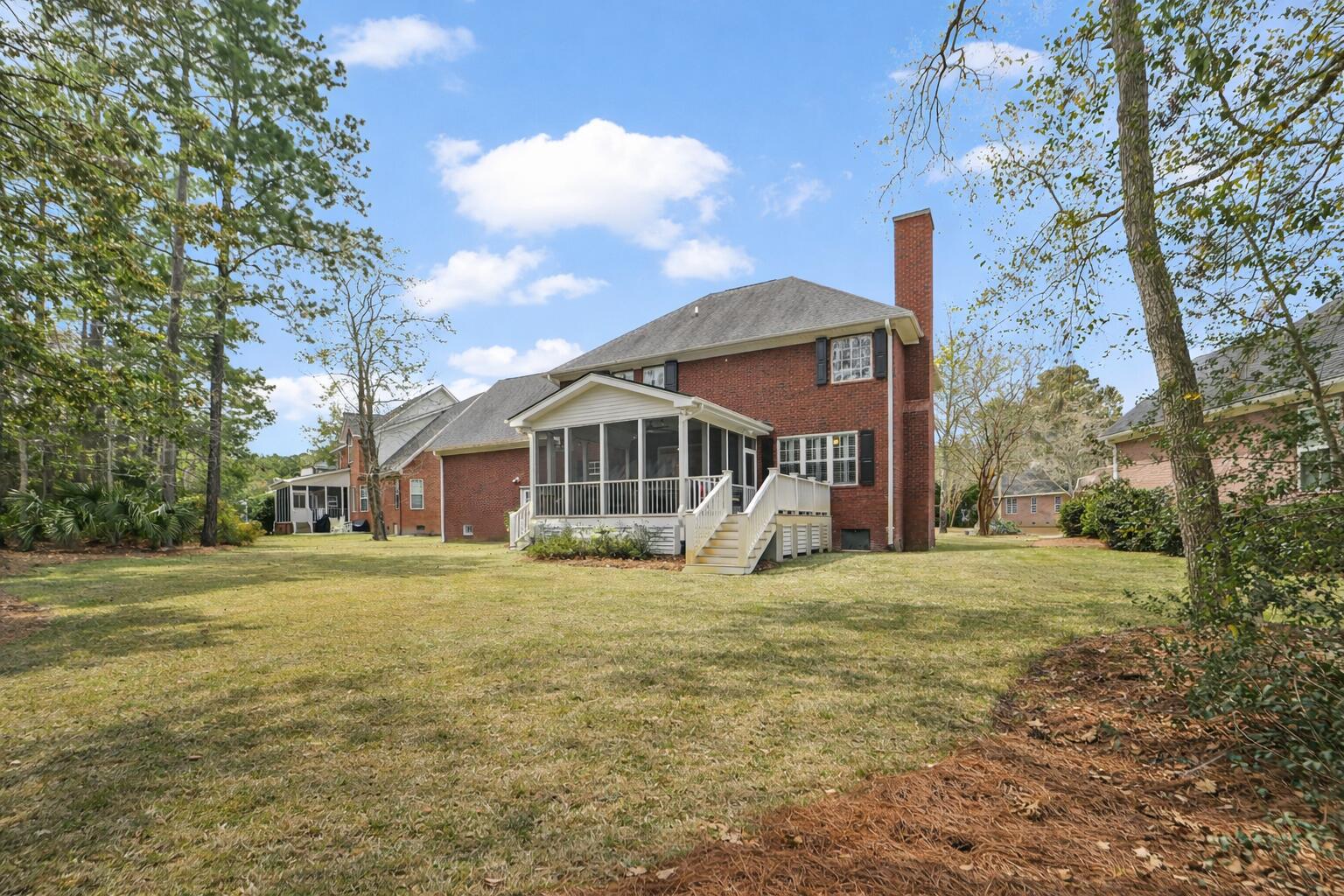 2816 Waterpointe Circle Mount Pleasant, SC 29466 - Photo 39 of 52 backyard